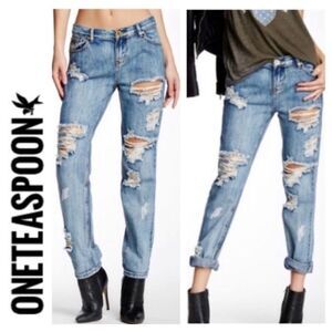 One Teaspoon Awesome Baggies low waist medium rise distressed jeans